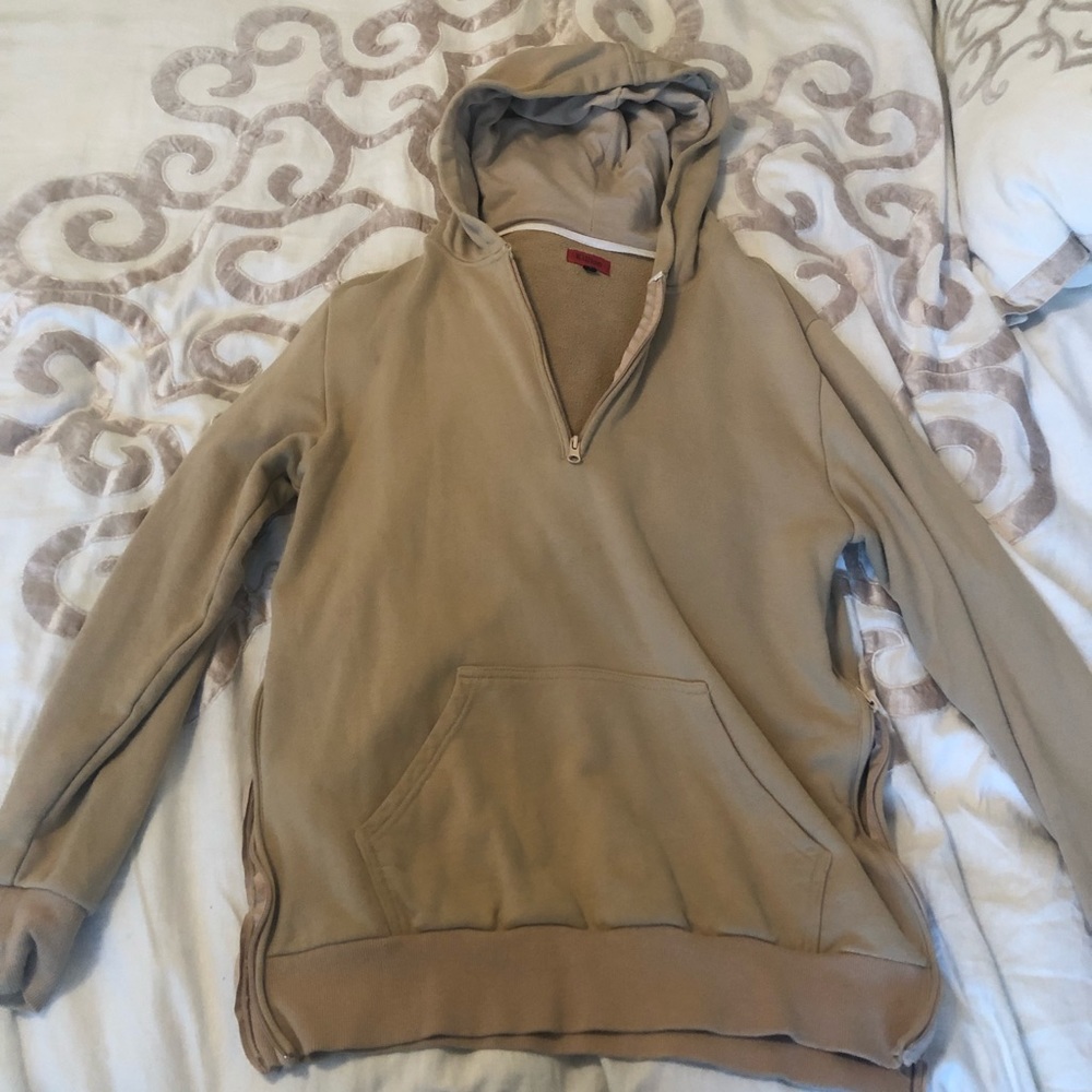 Killion Sweatshirt with Zippered Sides